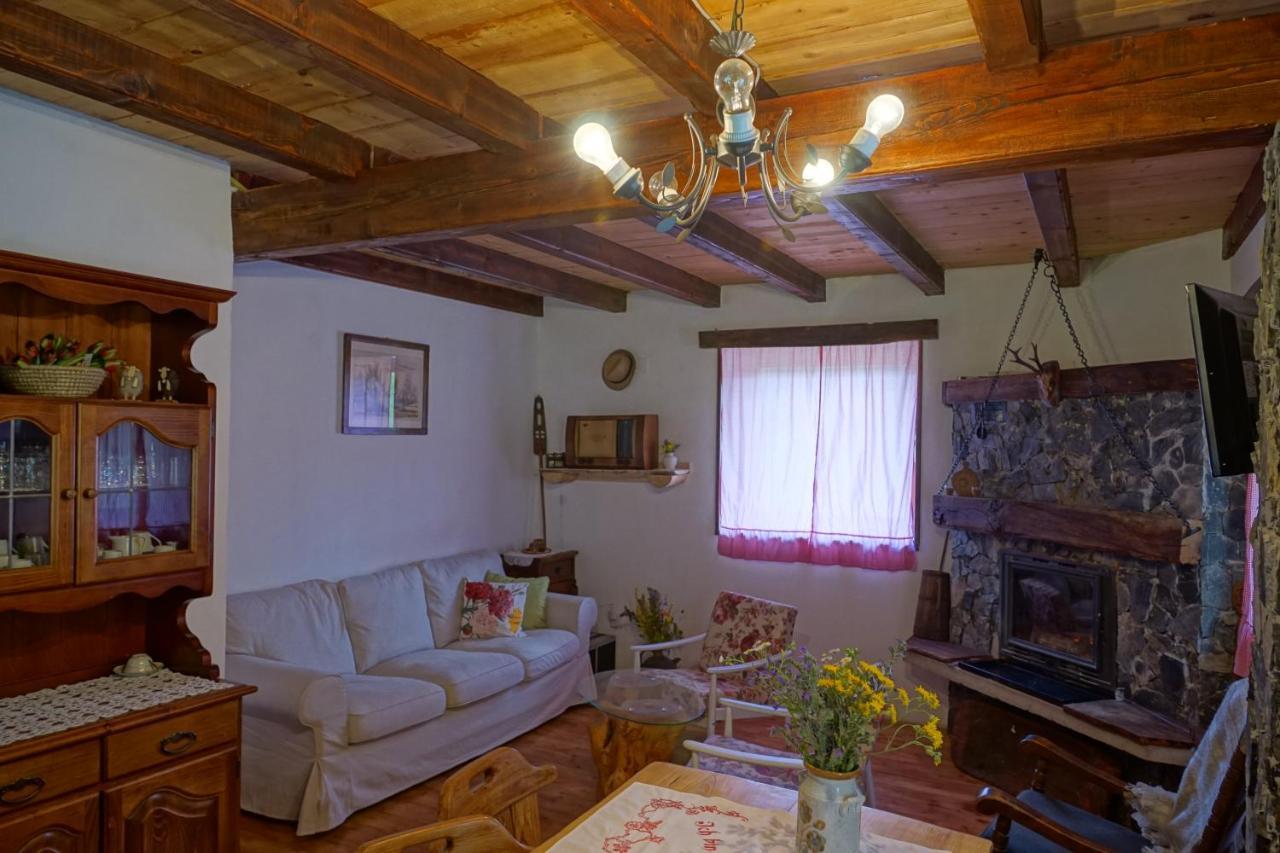 Plitvice Cottage Iggy พลิตวิชกา เยเซรา ภายนอก รูปภาพ